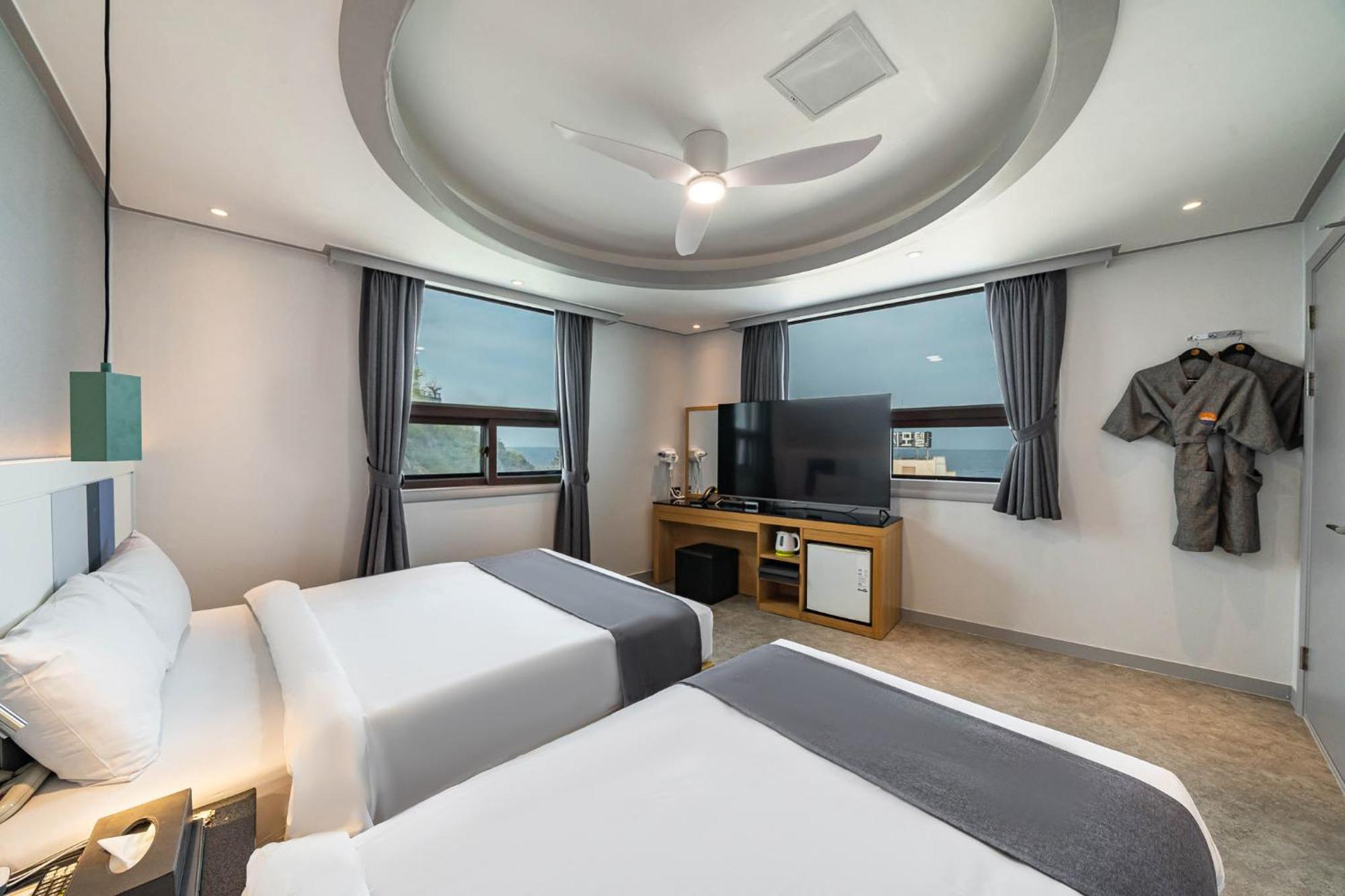 Sokcho Ritz Hotel Екстер'єр фото