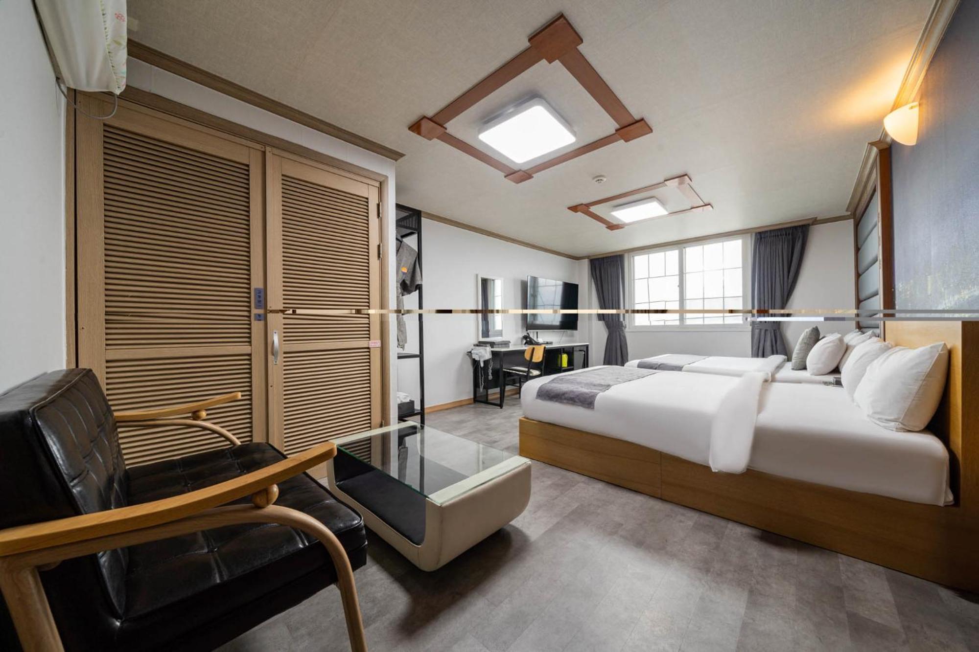 Sokcho Ritz Hotel Екстер'єр фото